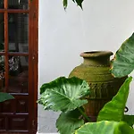 Albucasis Ξενοδοχείο 2*