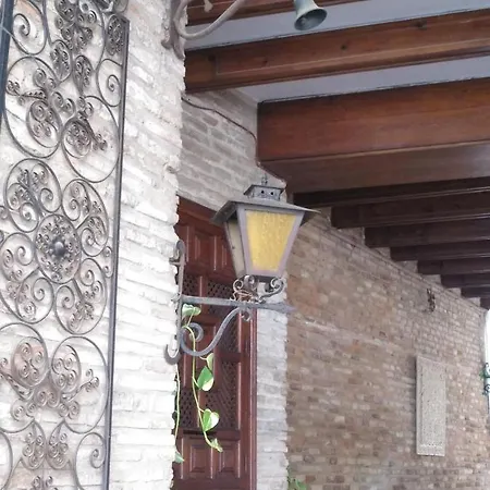 Hotel Albucasis 2*