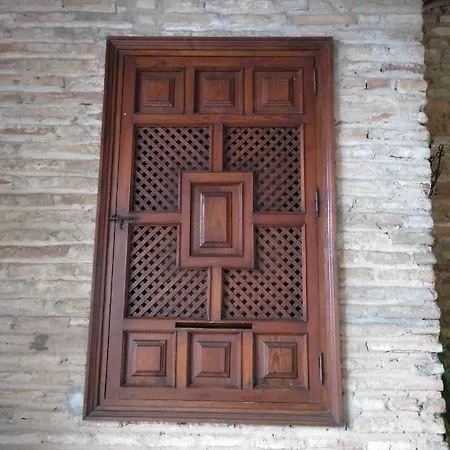 Albucasis Hotel 2*
