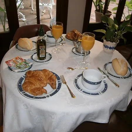 Hotel Albucasis