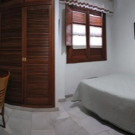 Albucasis Hotel 2*