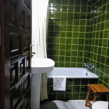 Hotel Albucasis 2*